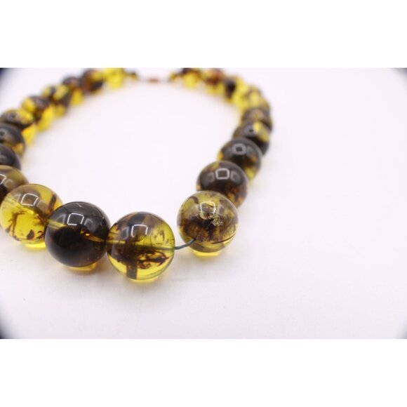 Vintage Lucite Faux Baltic Amber Large Bead 18" Necklace Gold-Tone Barrel Clasp - Picture 8 of 12